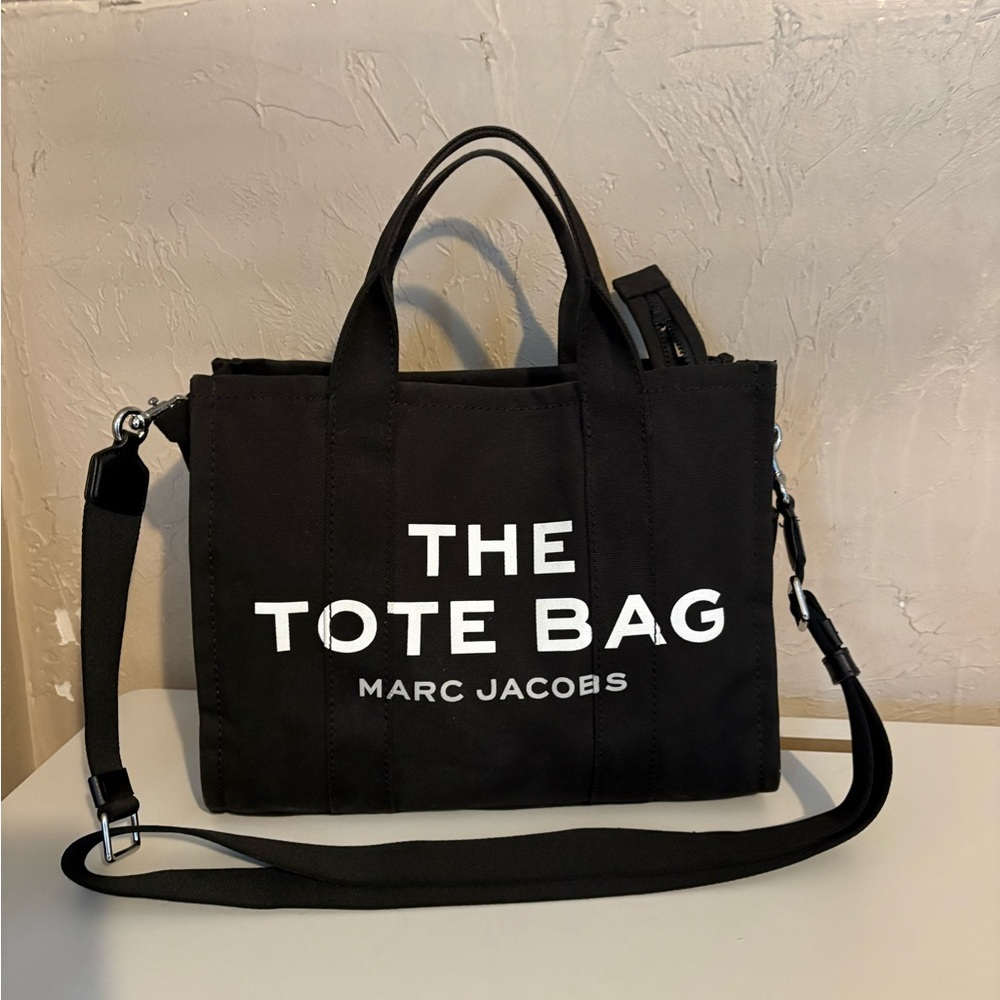 Marc Jacobs The Medium Canvas Tote Bag